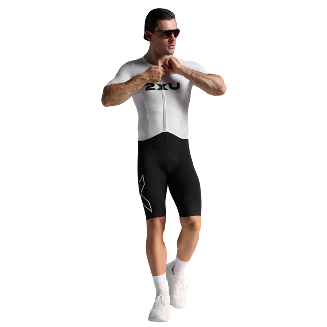 2XU-Light-Speed-React-Sleeved-Trisuit-Black-White-zip