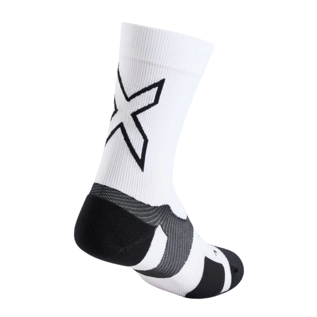 2XU-Vectr-Cushion-light-crew-white-black-back