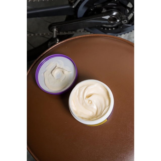 Chamois-Butt_r-eurostyle-Anti-Chafe-235ml-jar-lifestyle