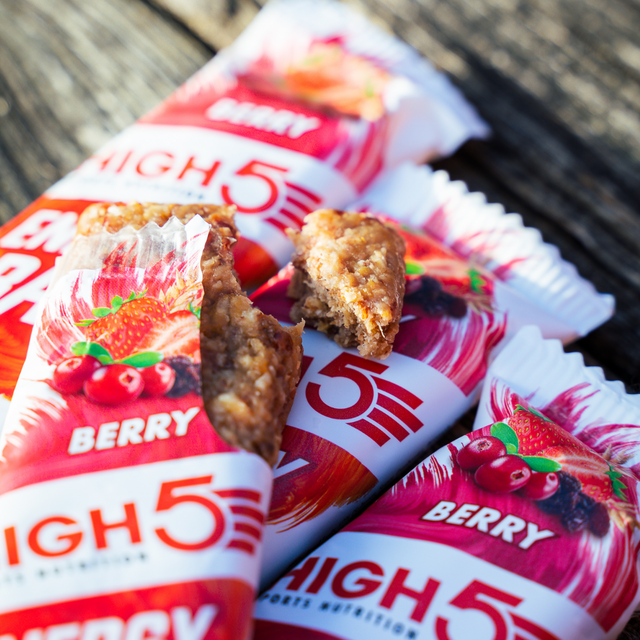 High5 - Energy Bar - Berry - Lifestyle