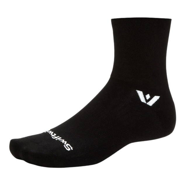 Swiftwick-Aspire-secen-1_4-crew-Sock-white_2