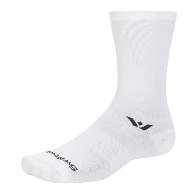 Swiftwick-Aspire-secen-crew-Sock-white