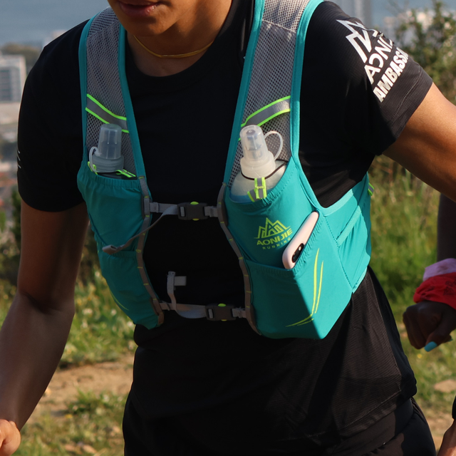 AONIJIE - Moderate Gale 2.5L - Black (Lifestyle)