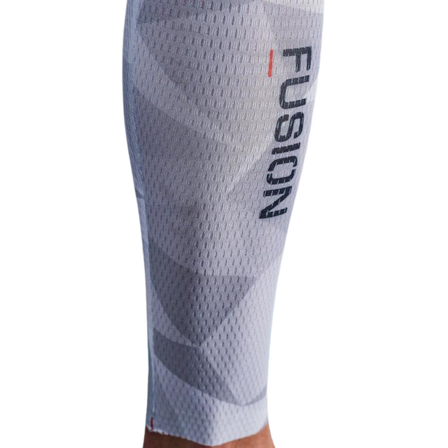 Fusion - TEMPO! Calf Sleeves - White/Grey (Closeup)