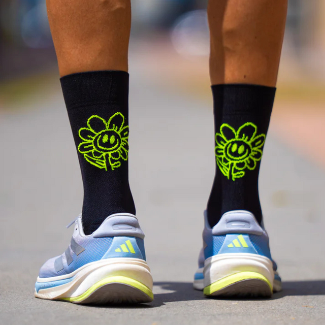 Sporcks - Running Socks - Happy Day Black (Lifestyle Back)