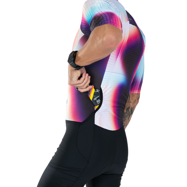 Zoot Men's Elite P1 Tri Aero FZ Racesuit in Sonic Shift colourway - close-up of back gel pocket