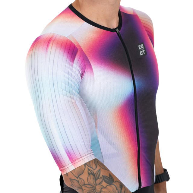 Zoot Men's Elite P1 Tri Aero FZ Racesuit in Sonic Shift colourway - close-up of front detail, alternate